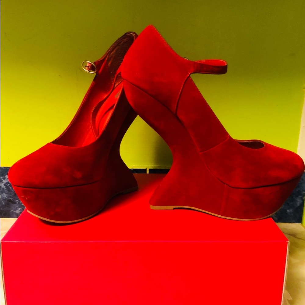 Women’s shoe
